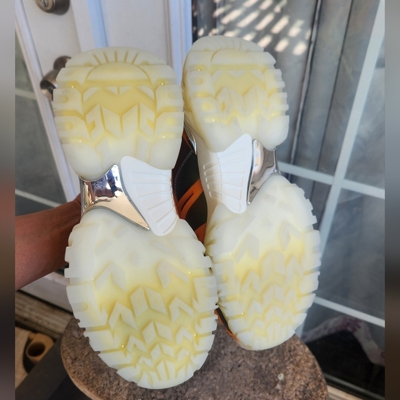 Anthony Wang Acerola-1 Sneaker - Picture 3 of 6